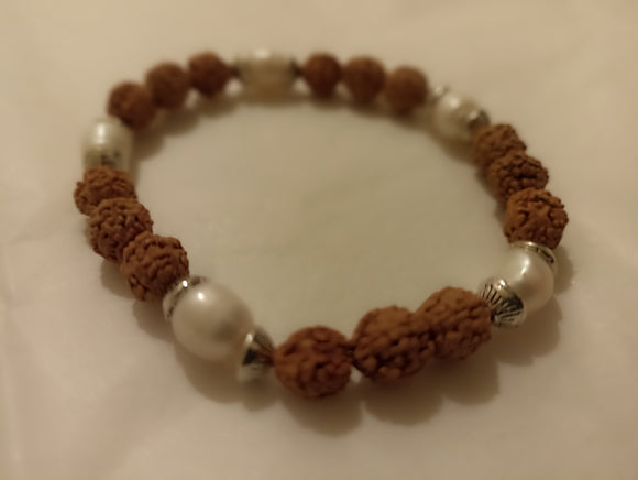 Rudraksha & Pearl - Wrist Mala