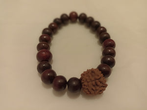 Redwood Bracelet with one Big Rudraksha